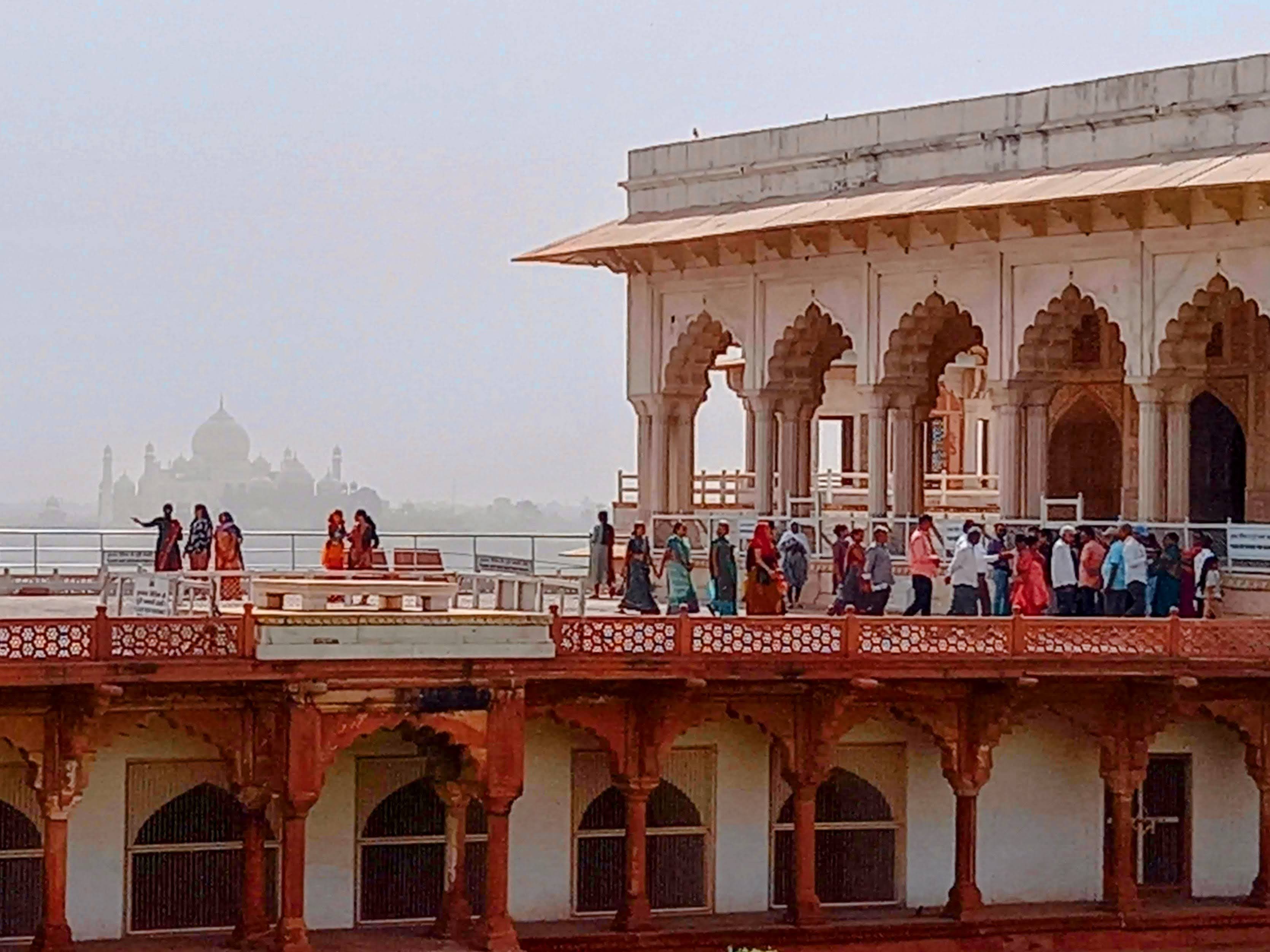 Agra Fort with inner palaces and gardens